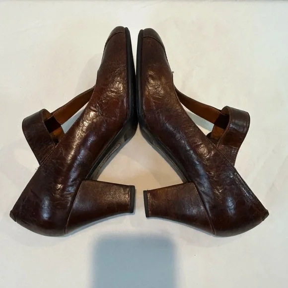 Born BOC Chestnut Brown Leather Mary Jane Style T Strap Heels - Picture 8 of 11